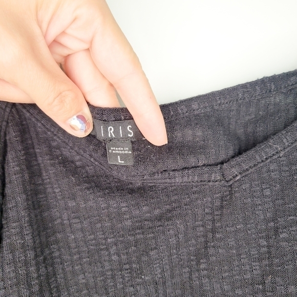 IRIS Women's Spaghetti strap Crop Top Ruffle Trim Hem Black Size L - Picture 5 of 7